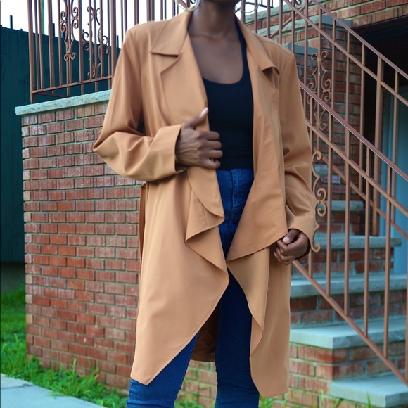 VINTAGE TRENCH COAT - Picture 4 of 4